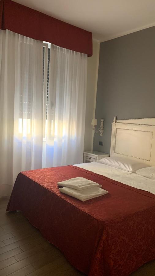 Notti sull'Adige Hotell Verona Exteriör bild