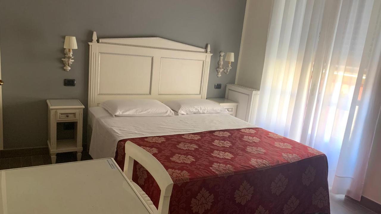 Notti sull'Adige Hotell Verona Exteriör bild