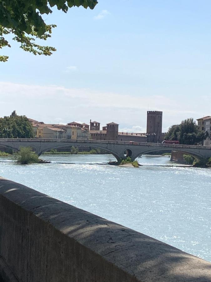 Notti sull'Adige Hotell Verona Exteriör bild