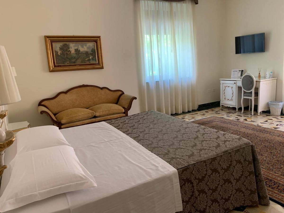 Notti sull'Adige Hotell Verona Exteriör bild