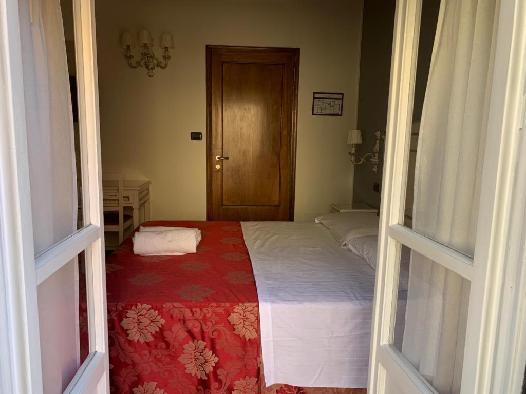 Notti sull'Adige Hotell Verona Exteriör bild